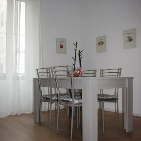 Apartment Domus Velia Salerno