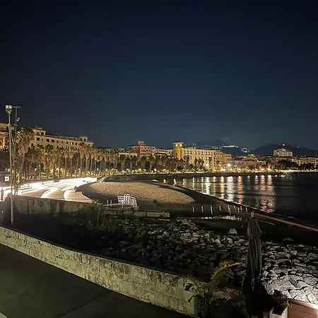 Domus Velia Apartamento Salerno